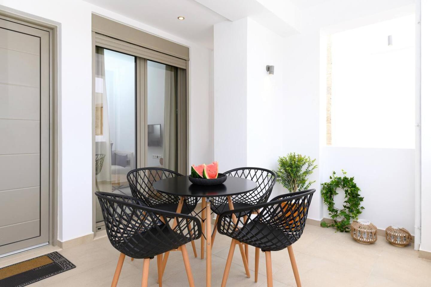 Ammokrinos Luxury Homes,150M From The Beach Kalamaki  Exterior foto