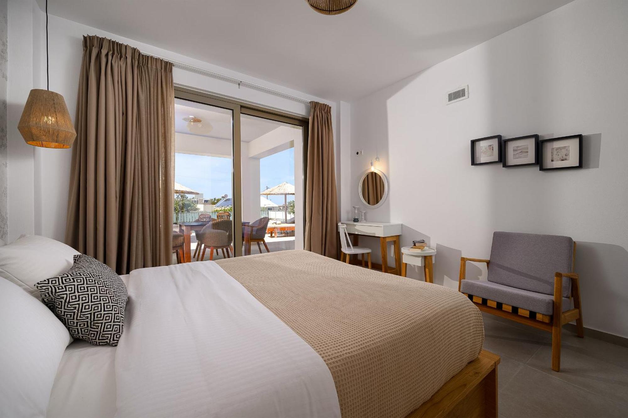 Ammokrinos Luxury Homes,150M From The Beach Kalamaki  Exterior foto